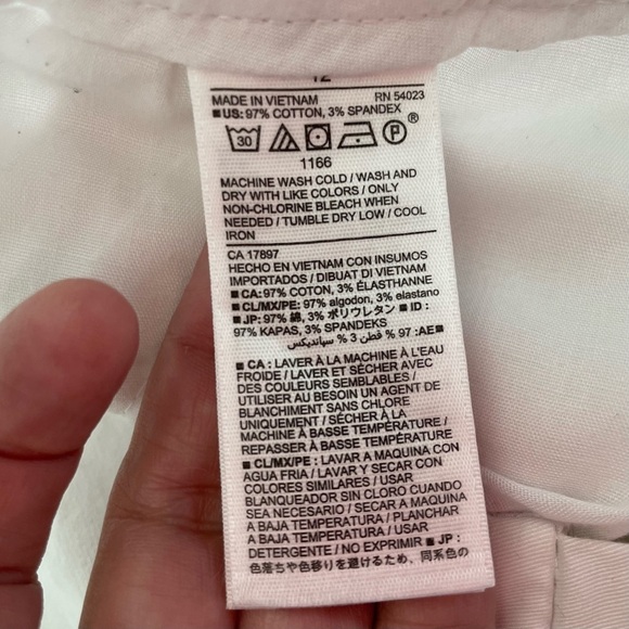 Old Navy White Cotton Blend Shorts Size 12 - Picture 6 of 8